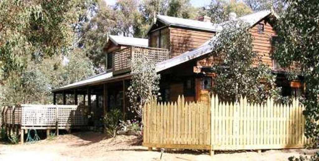 Moonbeam Cottages & Rainbow Cafe Moonambel Exterior foto