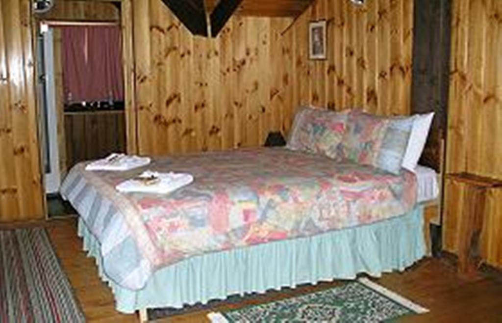 Moonbeam Cottages & Rainbow Cafe Moonambel Zimmer foto